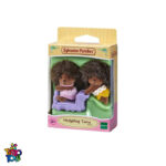 خانواده سیلوانیان مدل بچه سنجاب کد 5406 برای کودکان بالای 3 سال مناسب است و به تقویت مهارت های اجتماعی و خلاقیت آن ها کمک می کند.